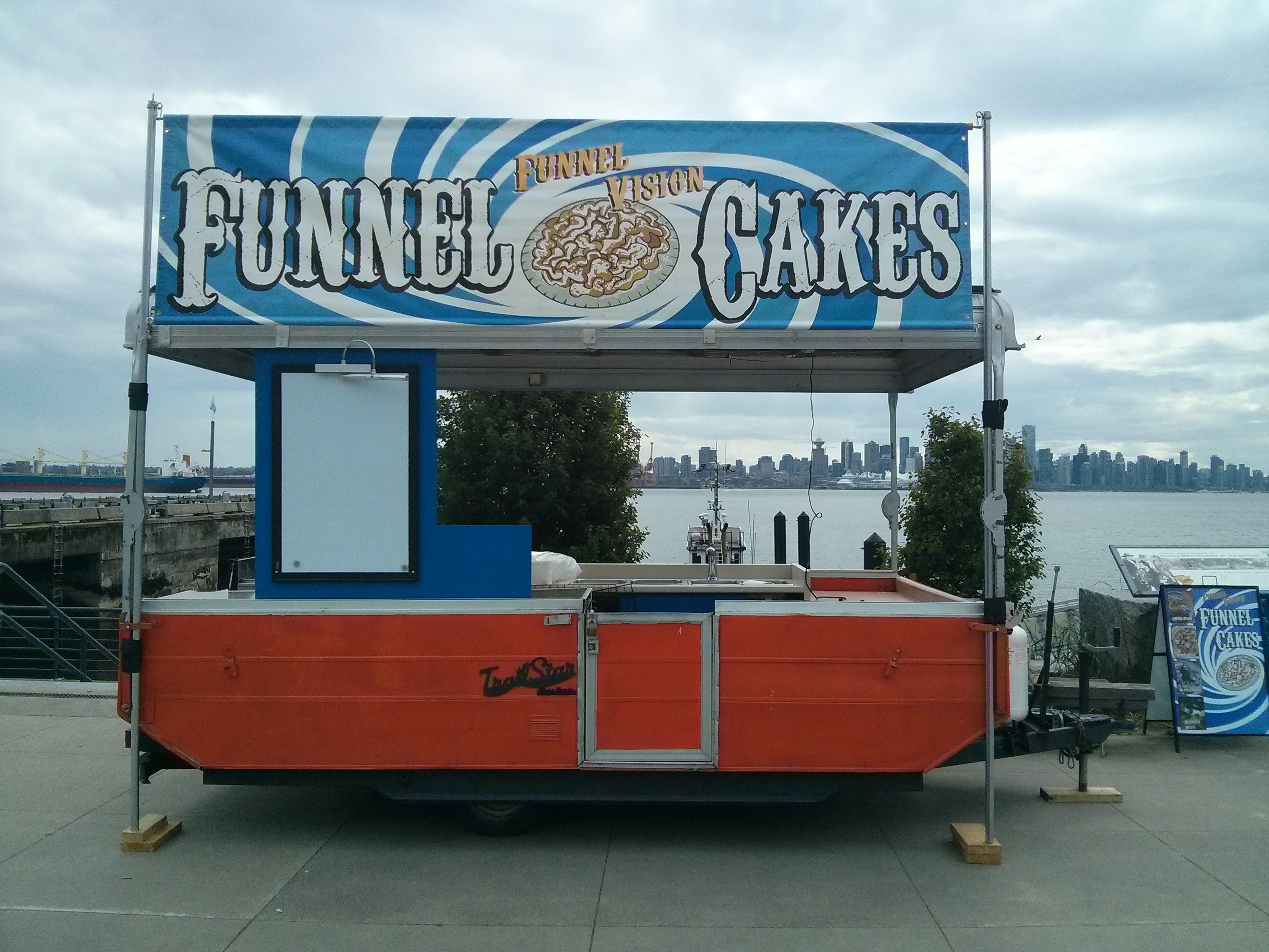funnel-cake-food-truck-trailer-10.jpg